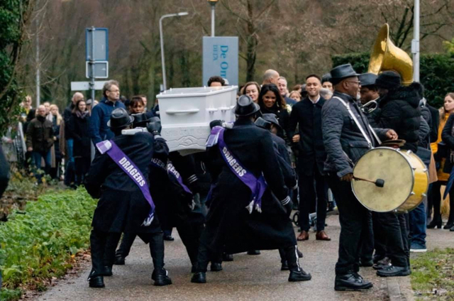 Wi kan doe dragers.jpg